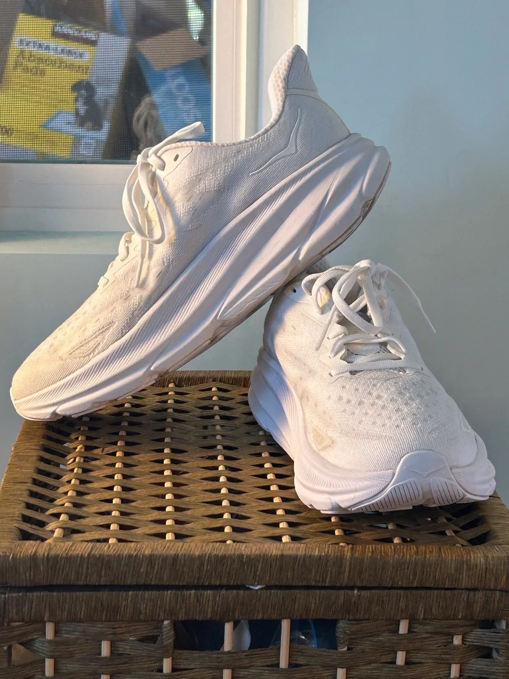 Hoka One Clifton 9 Women's 9.5B White Walking Sneakers Chunky Wedge Comfort